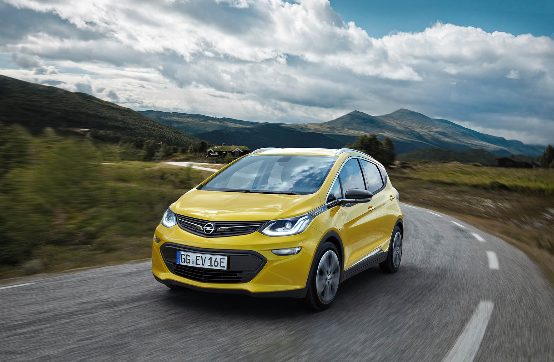 Opel Ampera-e: The Range Champion