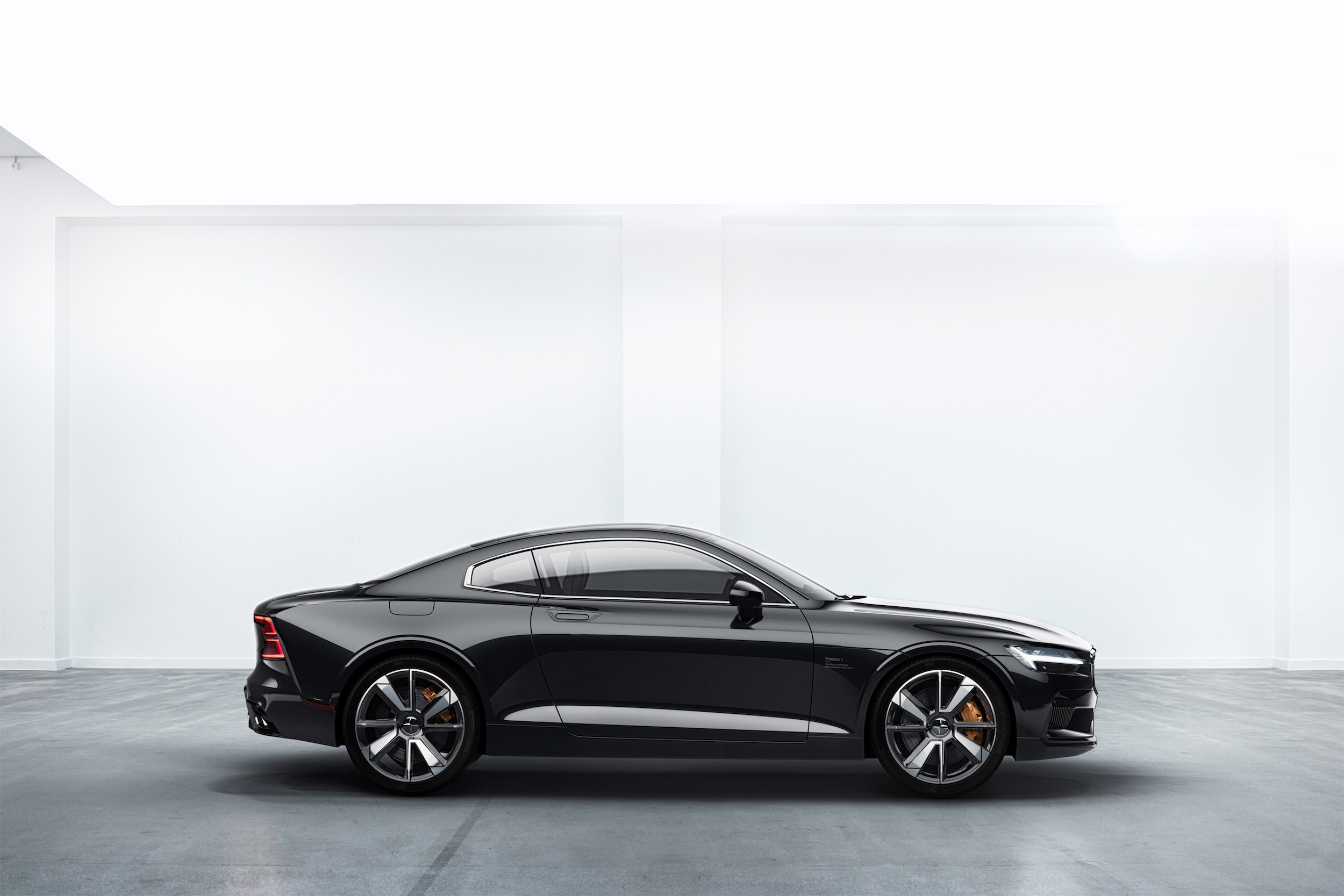 Polestar 1 black exterior, side