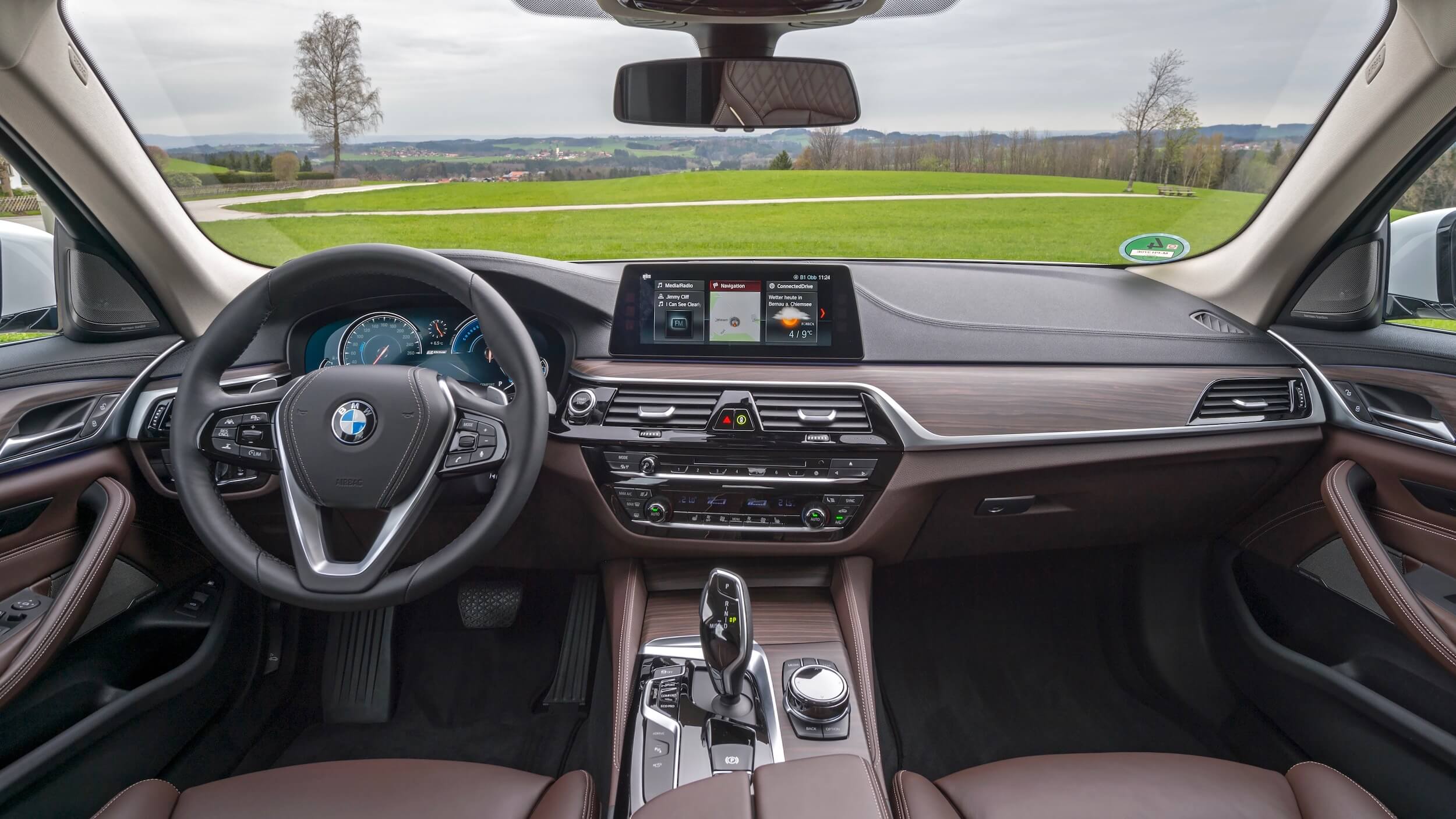 BMW 530e dashboard