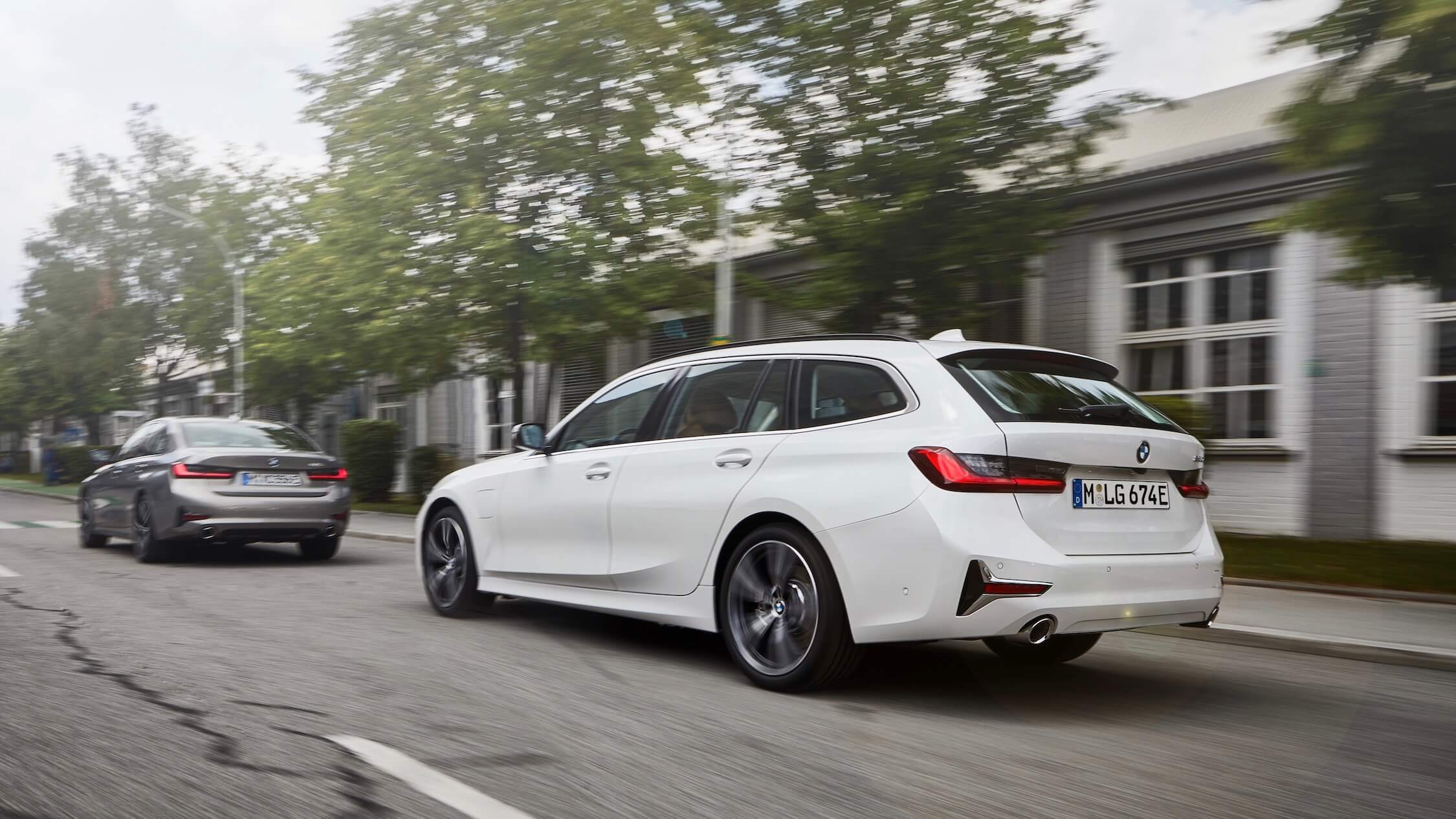 BMW 330e touring plug-in hybride