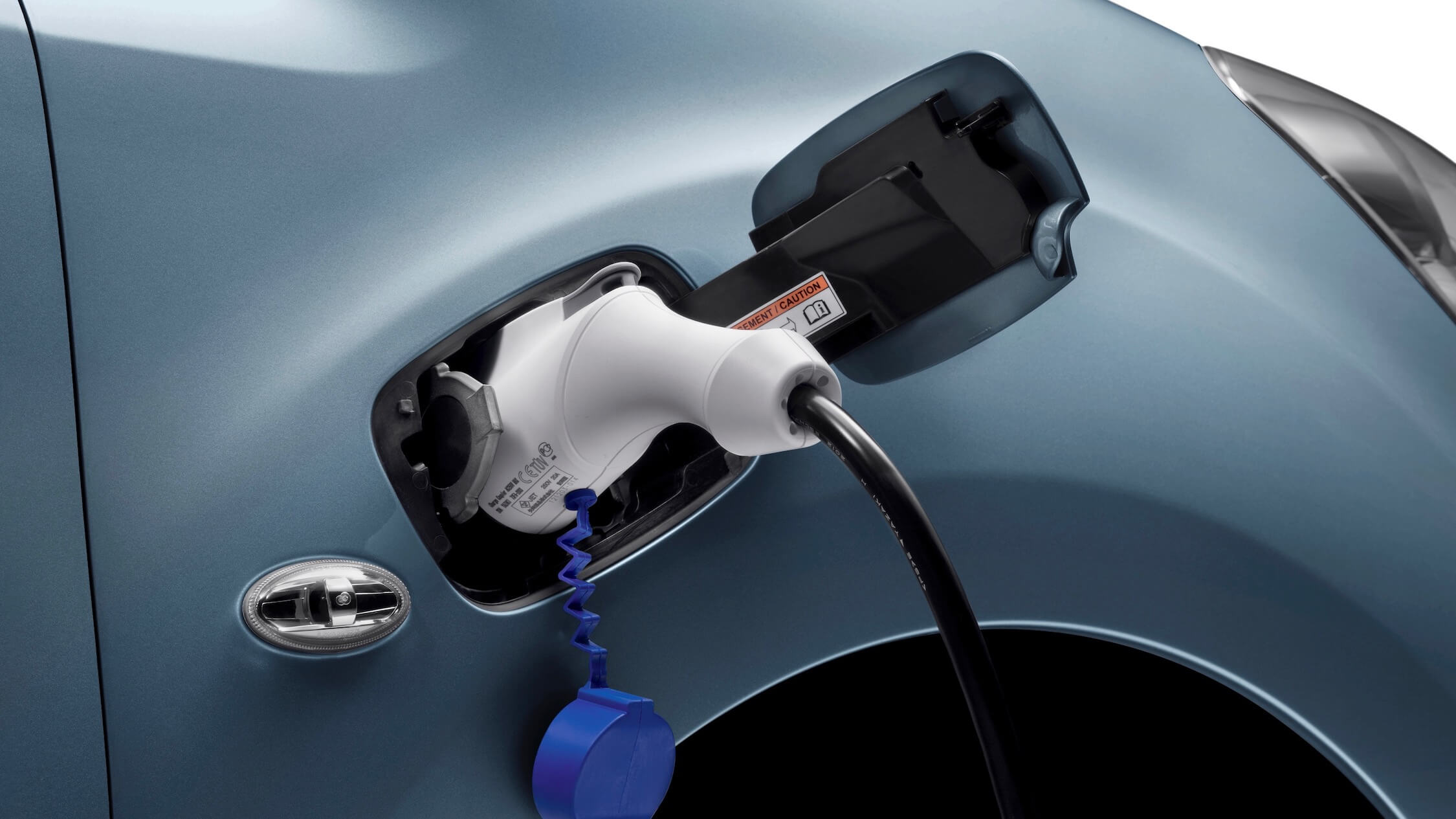 Peugeot Partner Electric opladen
