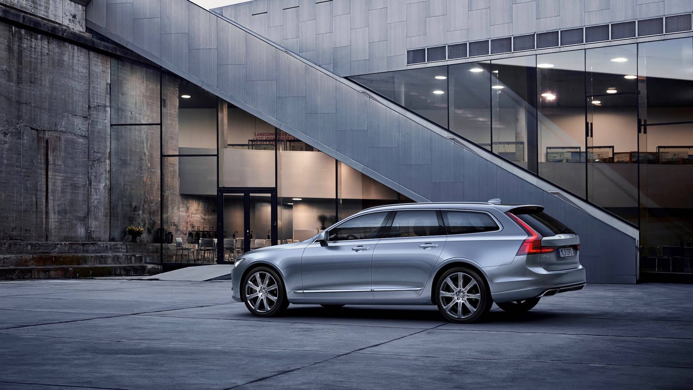 Volvo V90 hybrid