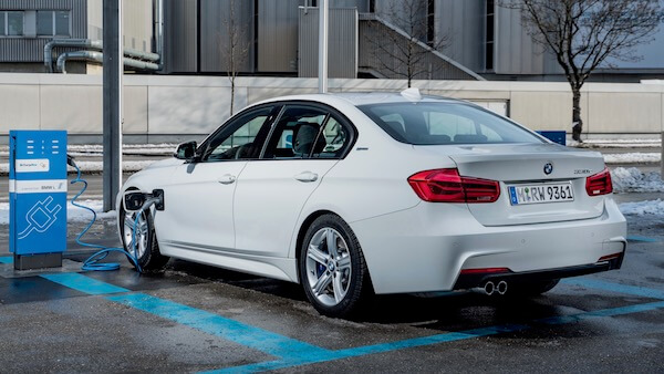 Tweedehands BMW 330e