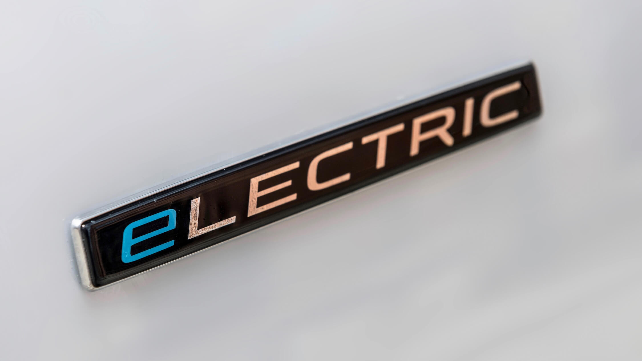 Mercedes electric logo