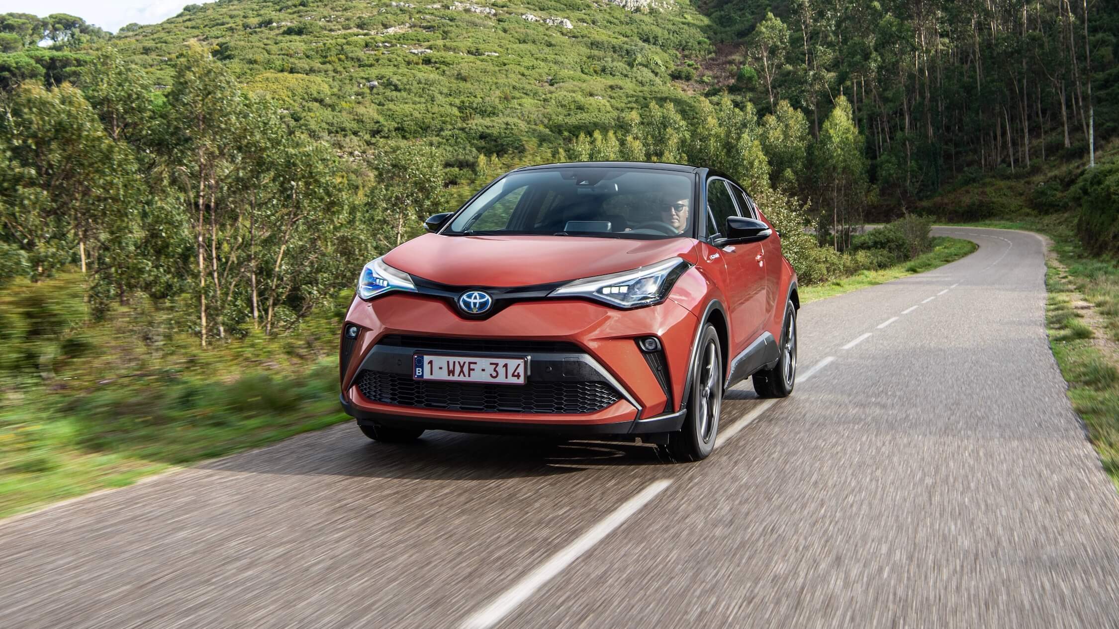 Toyota C-HR rood