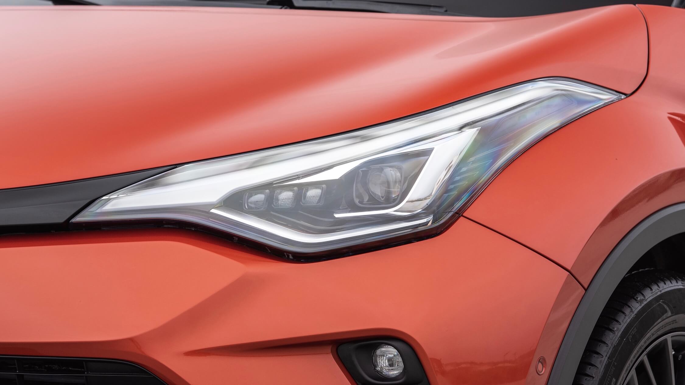 nieuwe Toyota C-HR koplamp