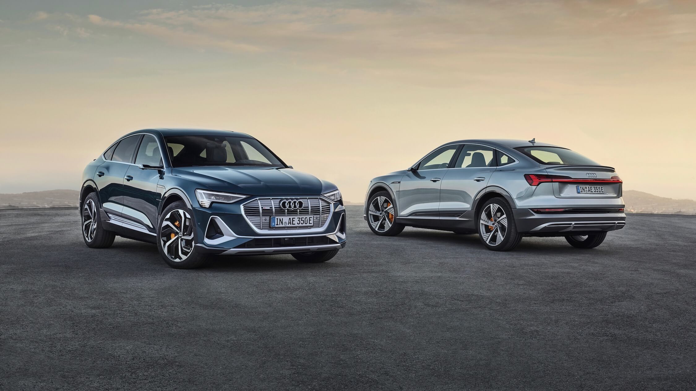 Audi e-tron Sportback voor en achter