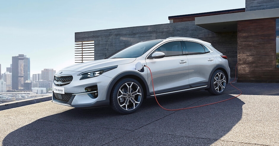 Hybride Kia XCeed opladen