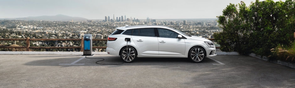 plug-in hybride Renault Megane 2020 met laadkabel