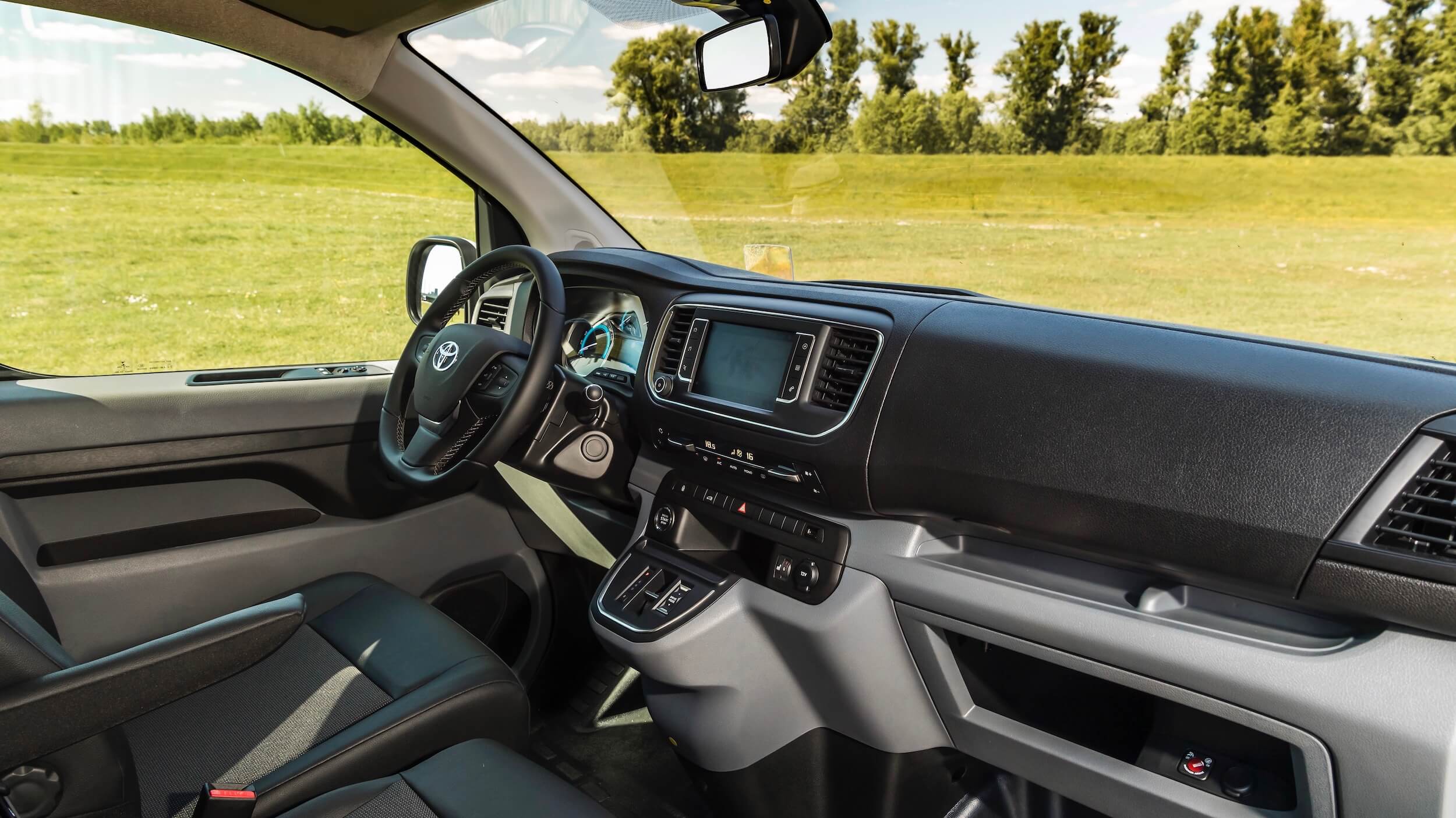 Toyota Proace Electric dashboard