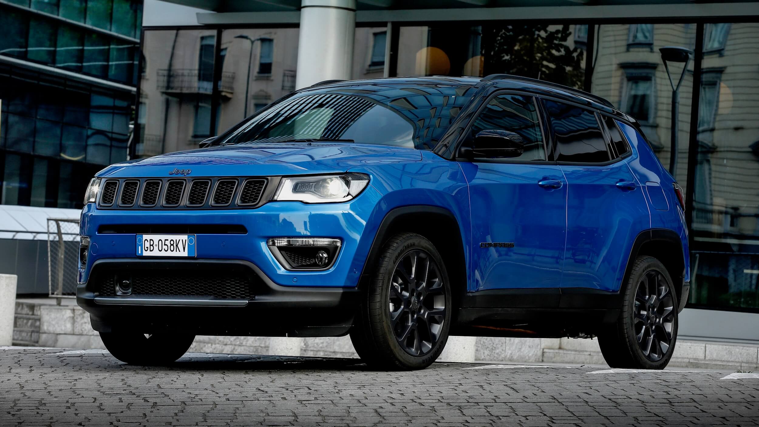 Jeep Compass 4xe blauw