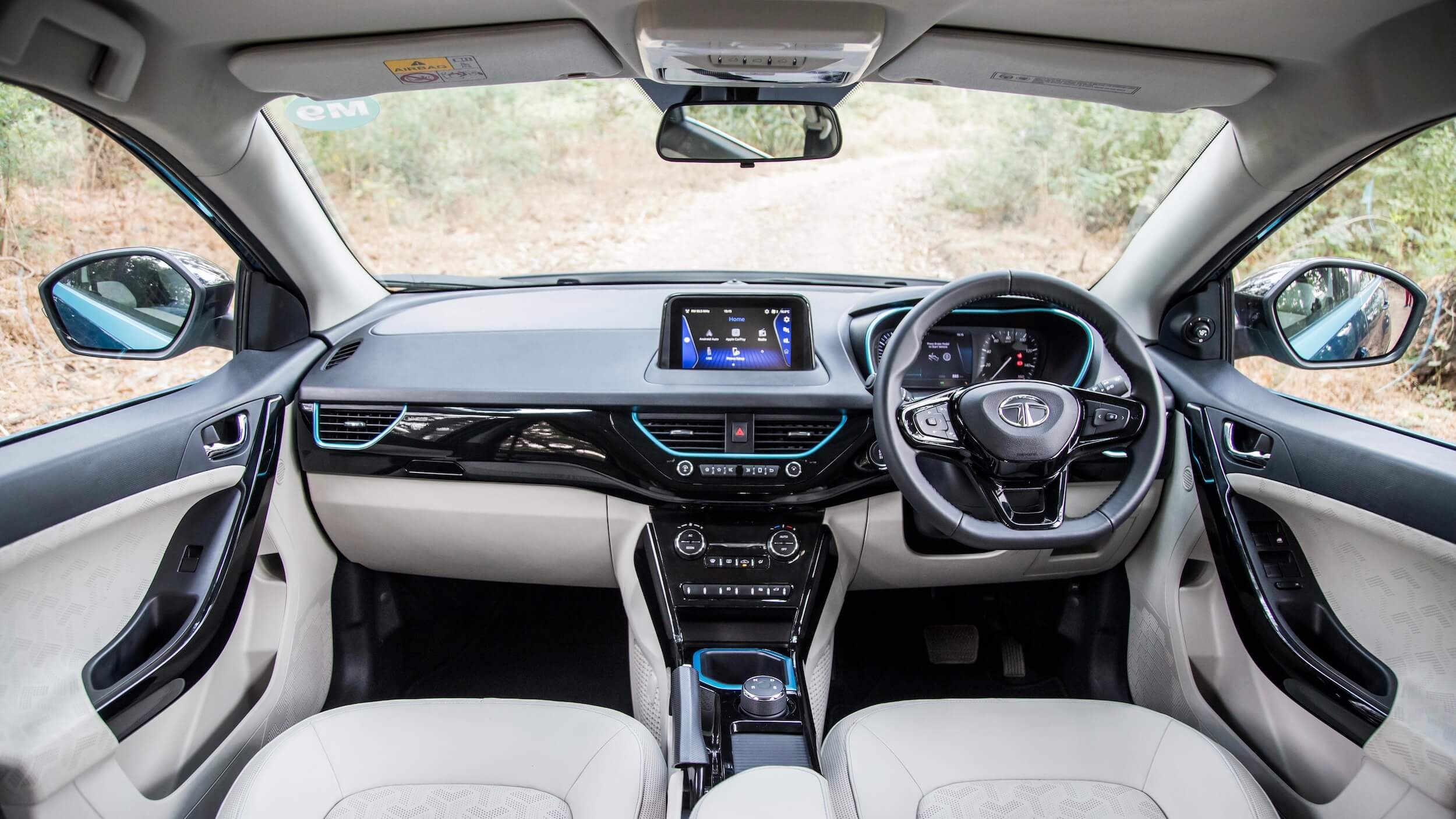 Tata Nexon EV interieur