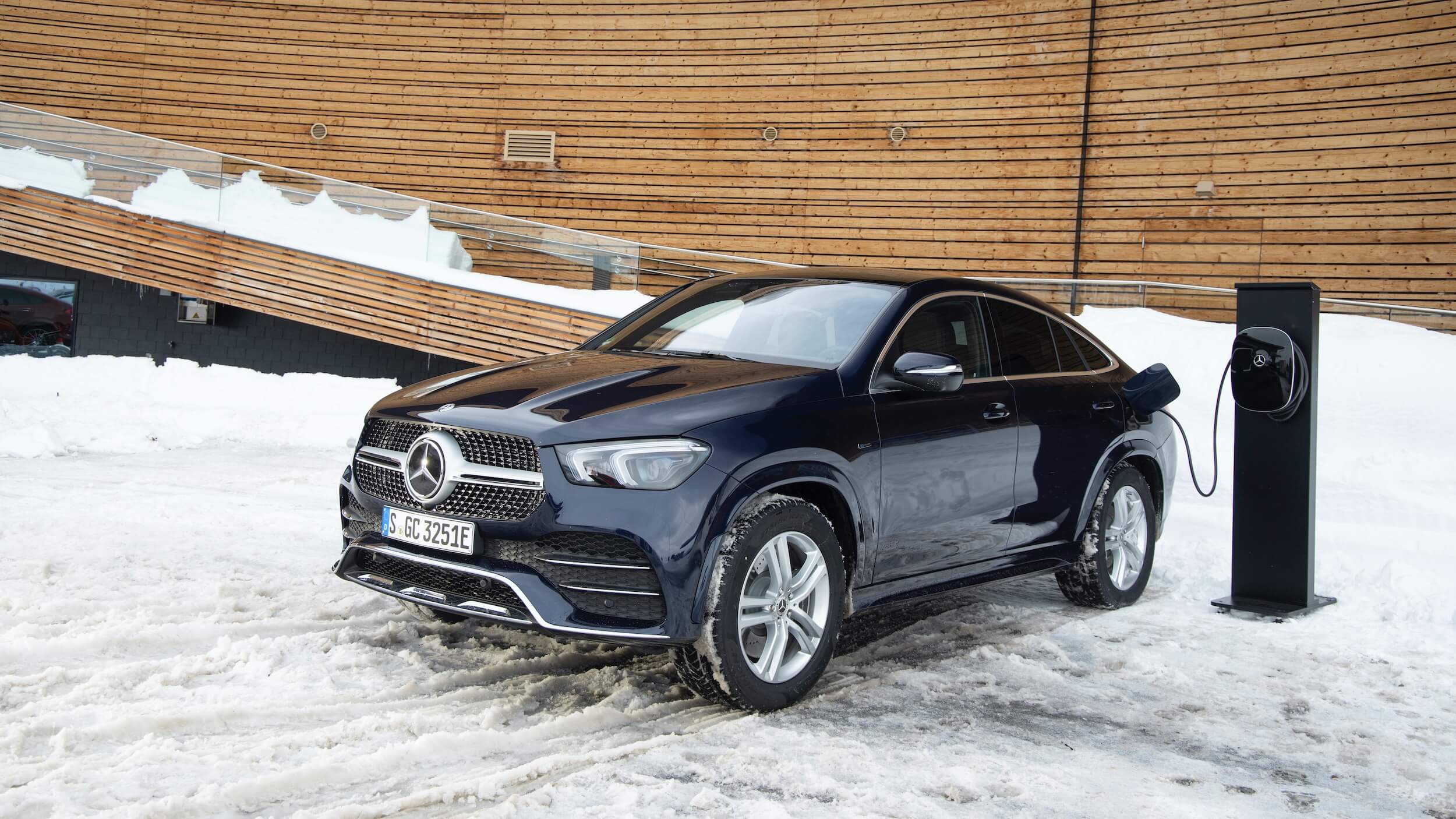 Hybride Mercedes GLE 350de Coupé opladen