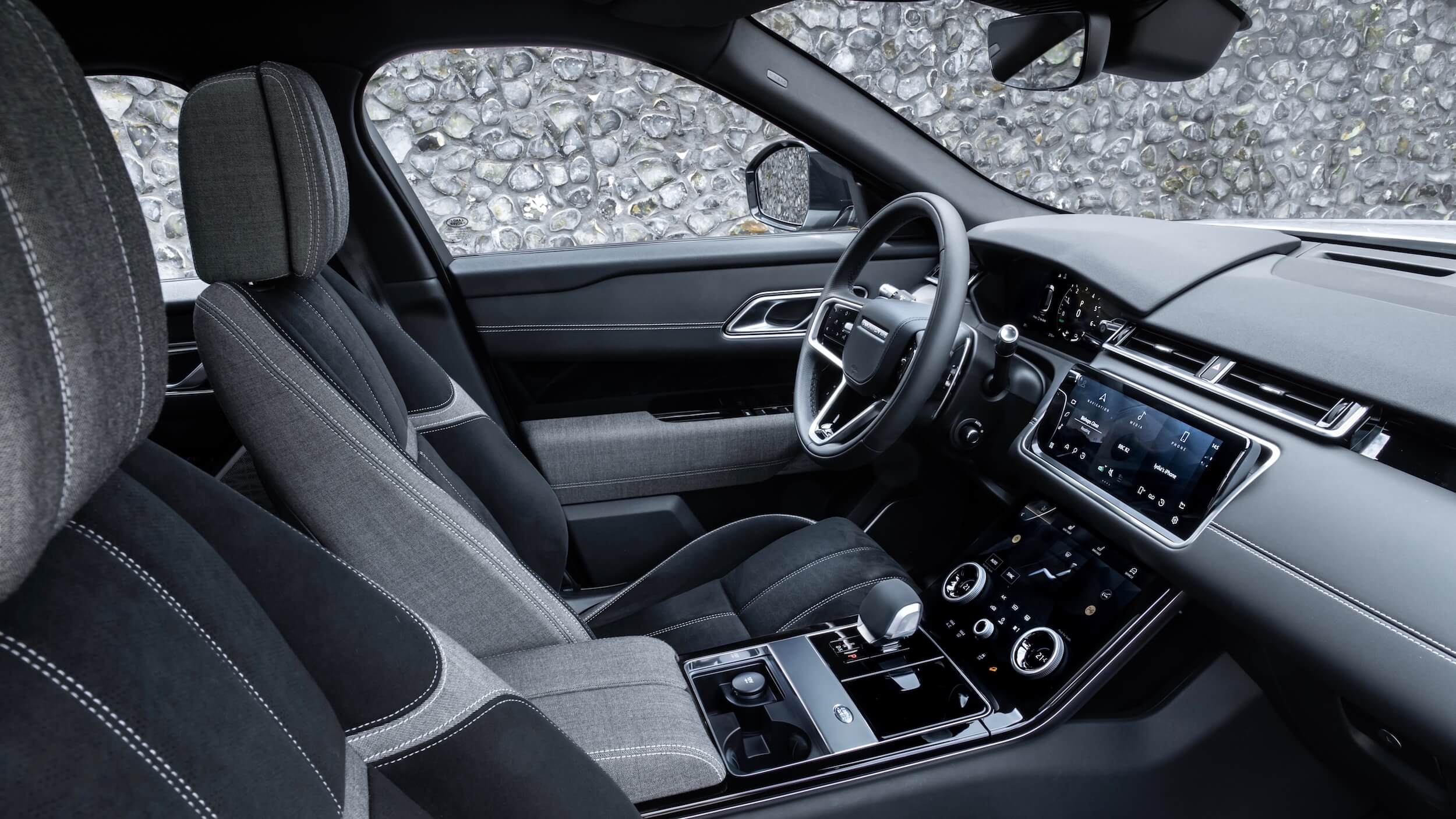 Range Rover Velar P400e interieur