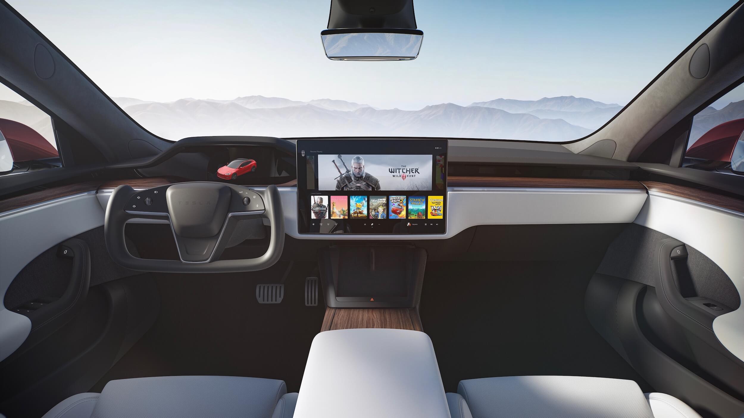 Tesla Model S dashboard 2021