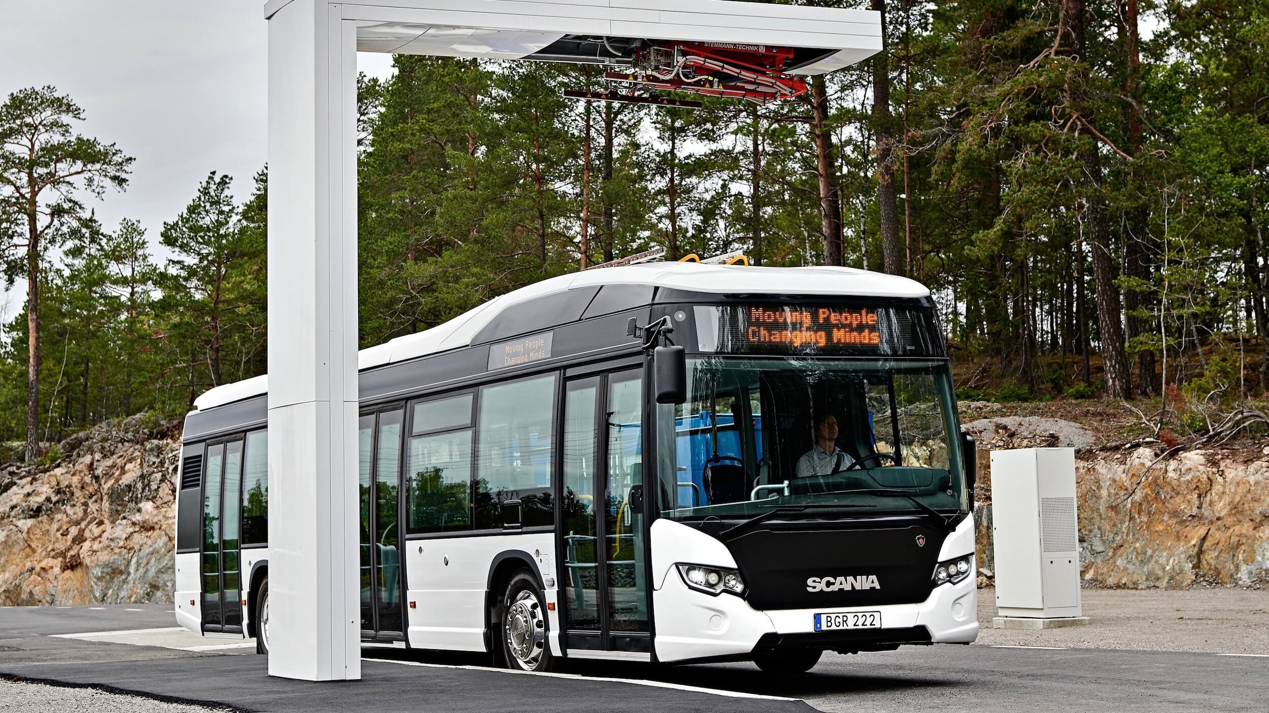 Scania elektrische bus opladen