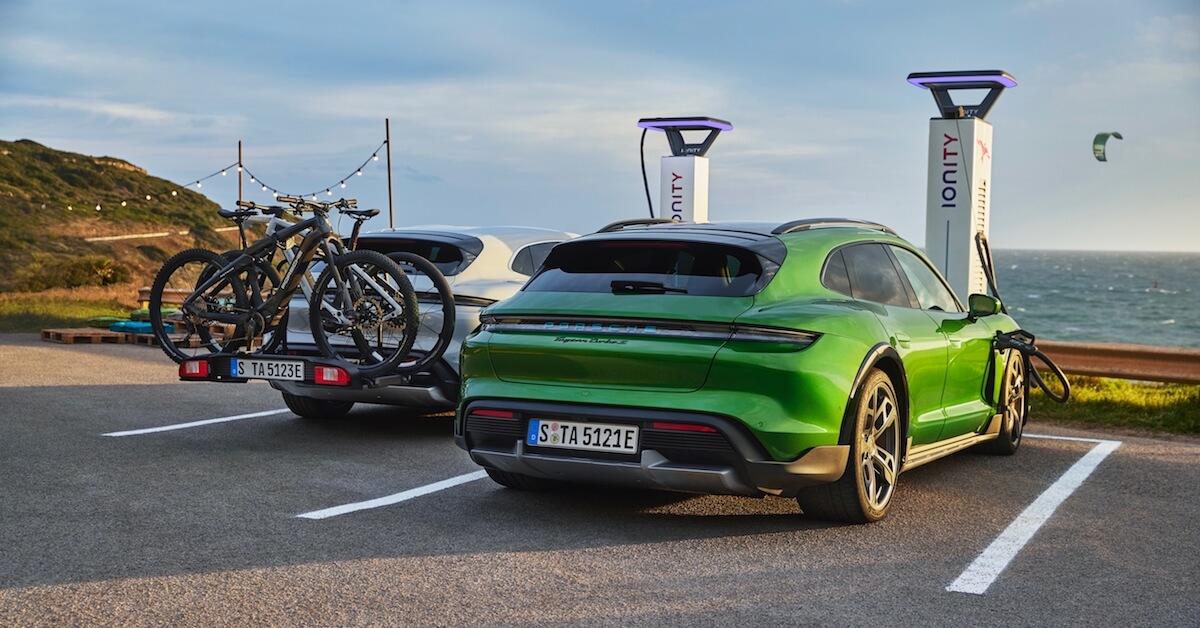 Porsche Taycan Cross Turismo Ionity