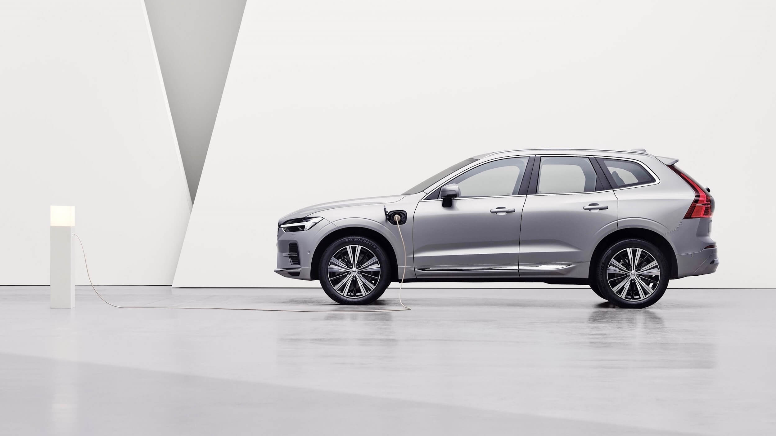 Volvo XC60 plug in hybride facelift opladen