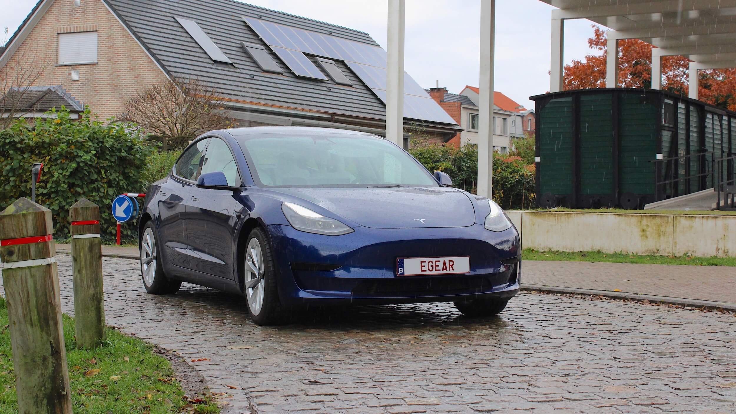 Datum aardappel Puur Tesla Model 3: prijs & specificaties (2023) | eGear.be