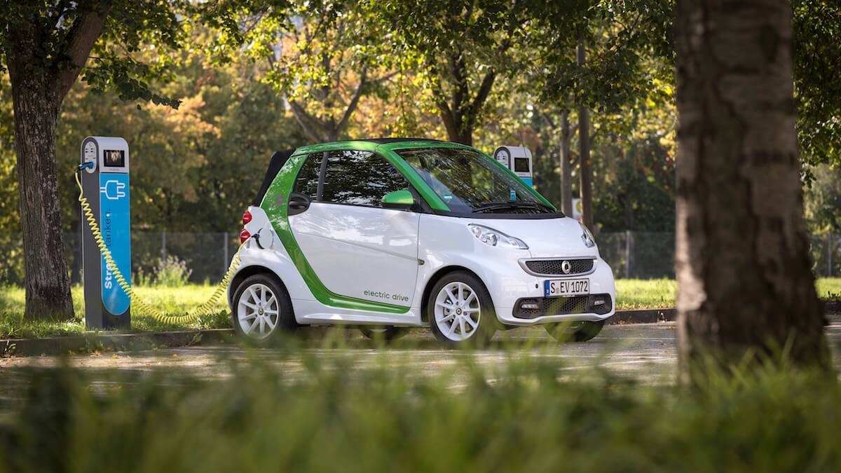 tweedehands elektrische Smart opladen