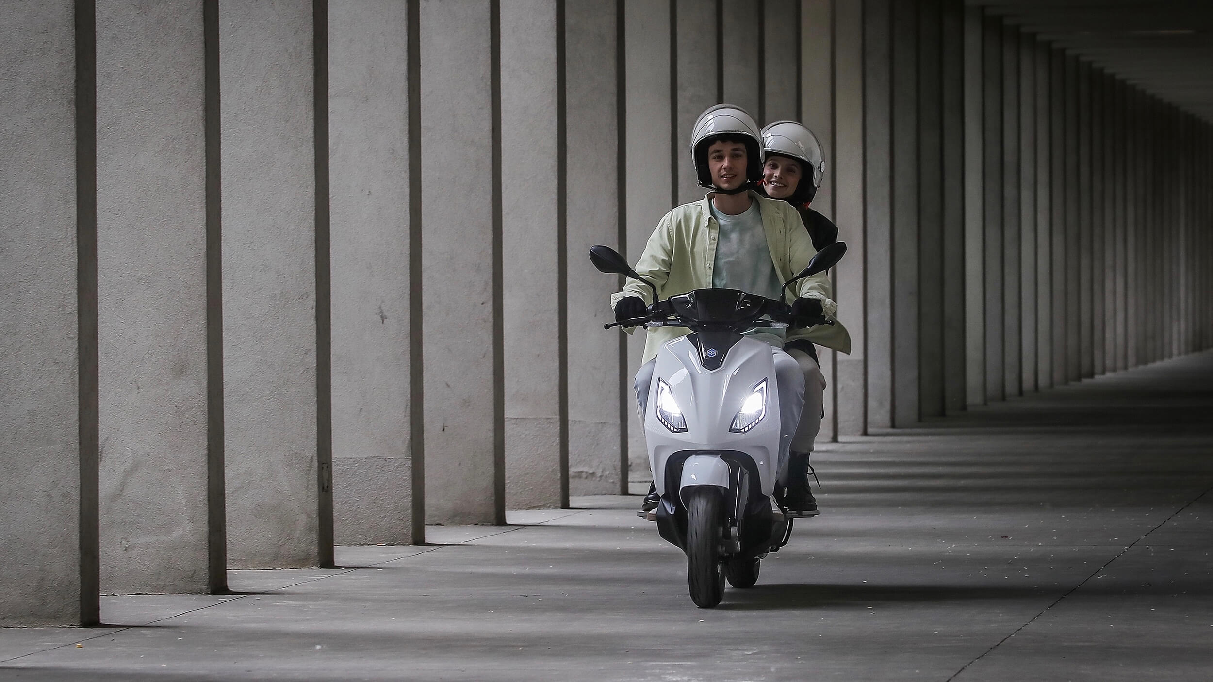 Elektrische Piaggio 1 scooter 3