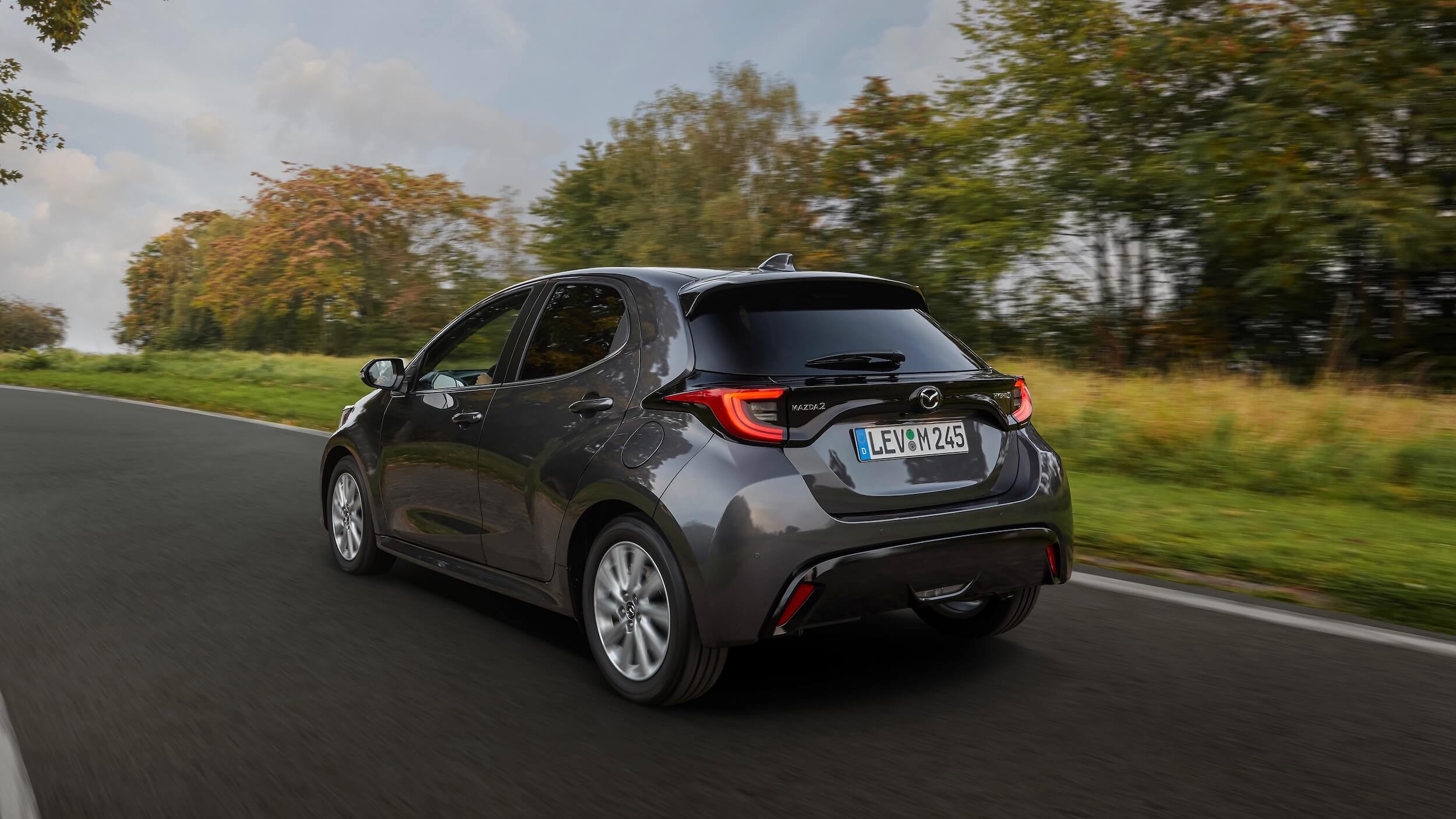 Mazda 2 Hybrid 2