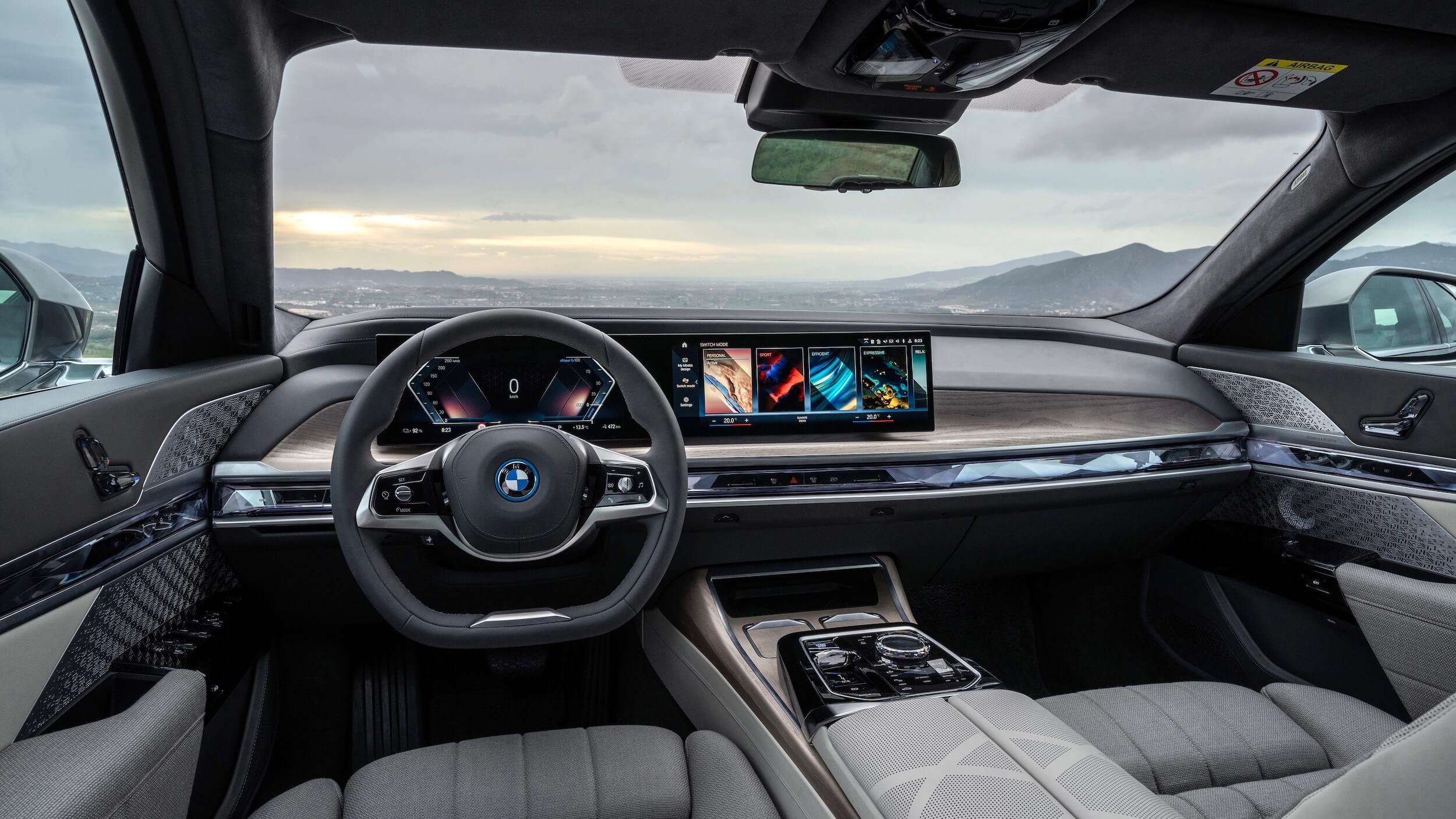 BMW i7 7