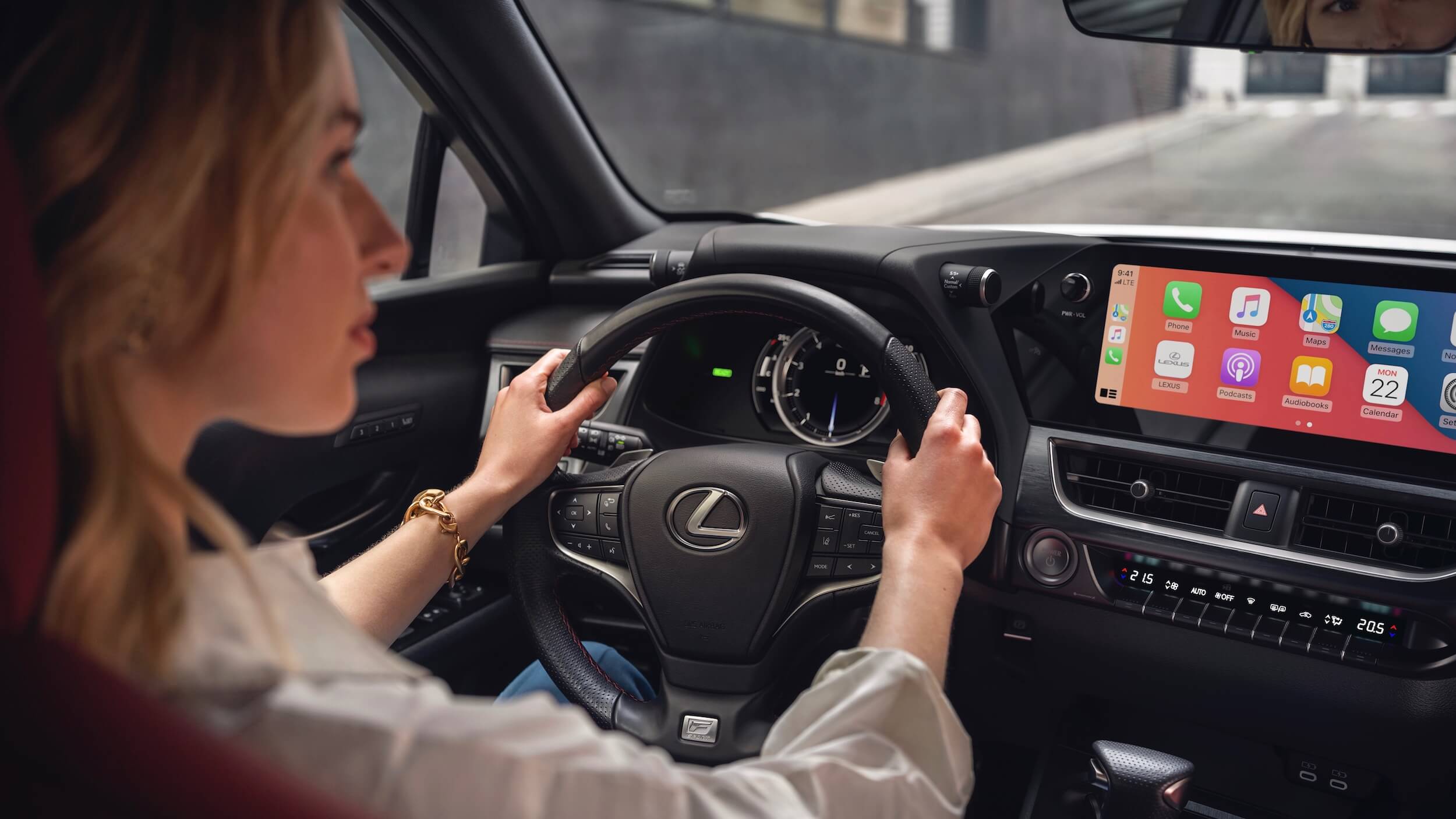 Lexus UX 250h 2023 7