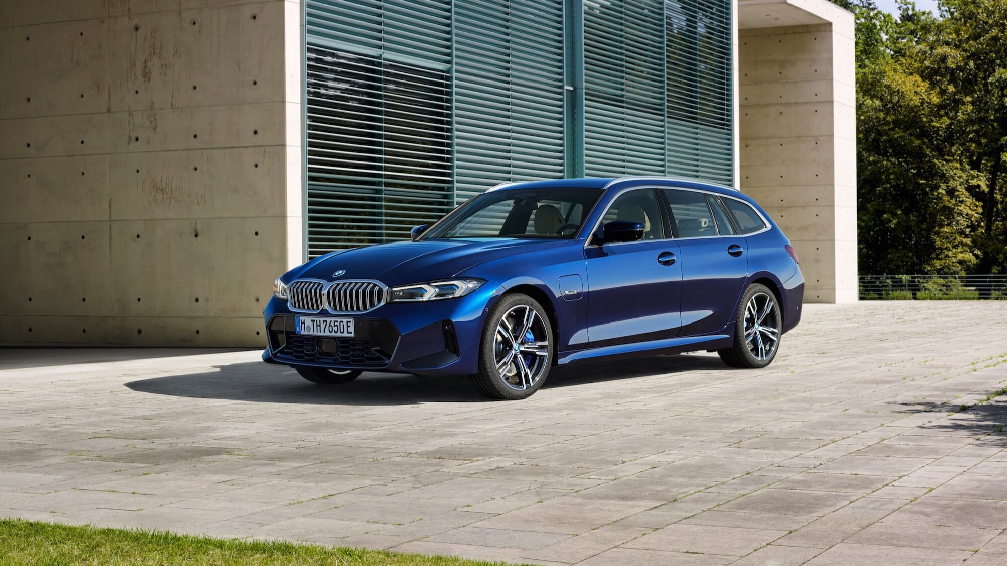 bmw 3 touring phev 5