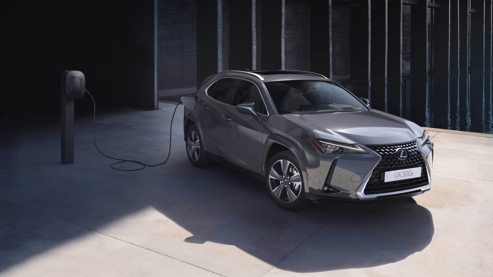 lexus ux 300e facelift 1