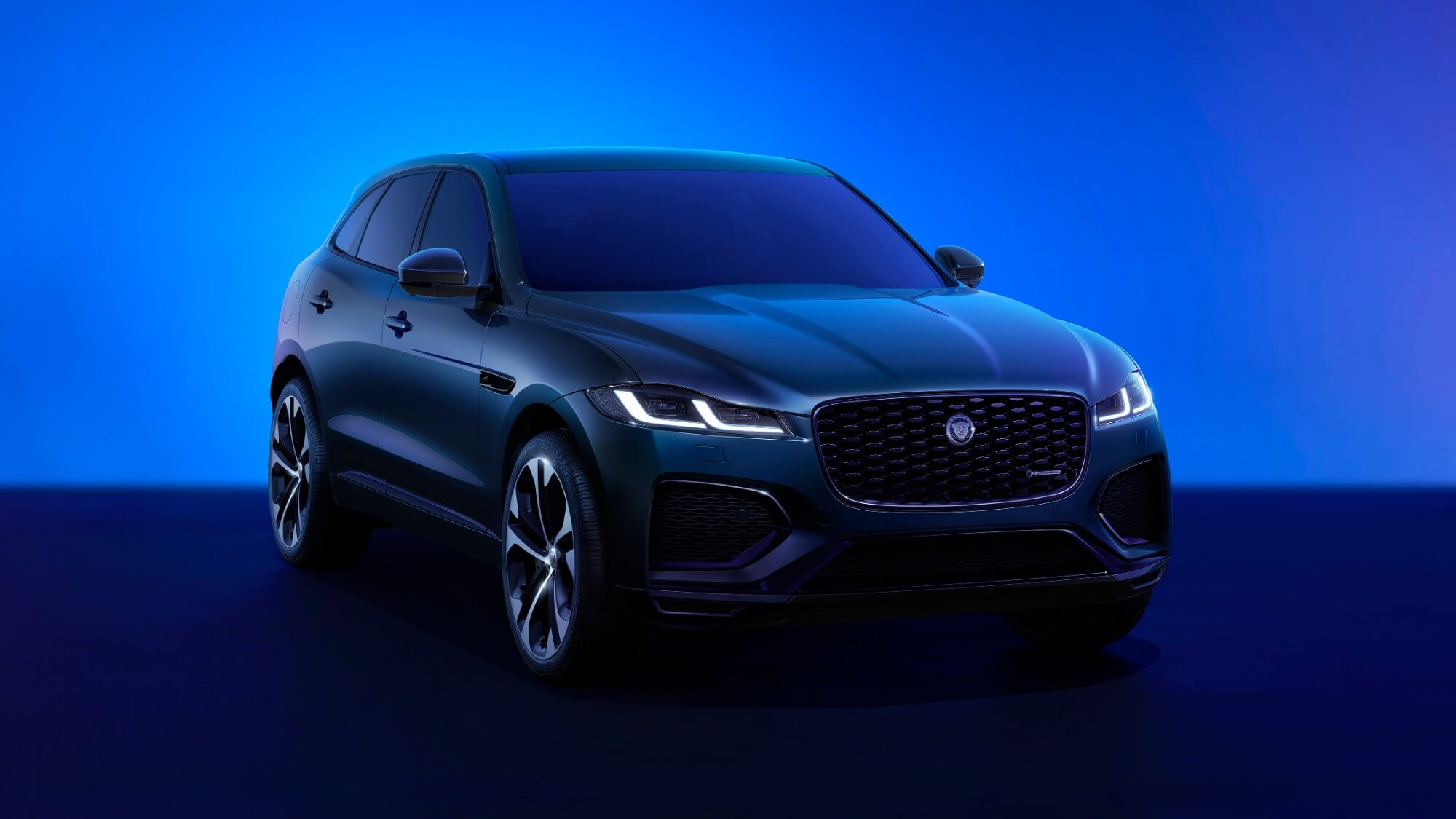 jaguar f pace phev 4