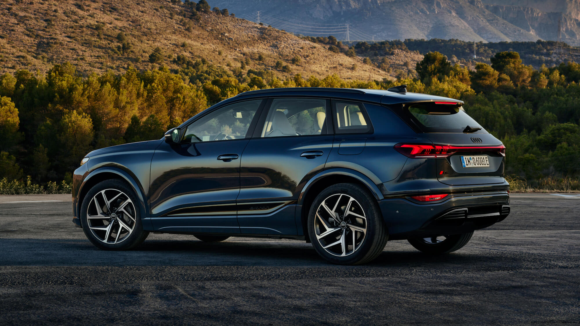 Audi Q6 e-tron 2