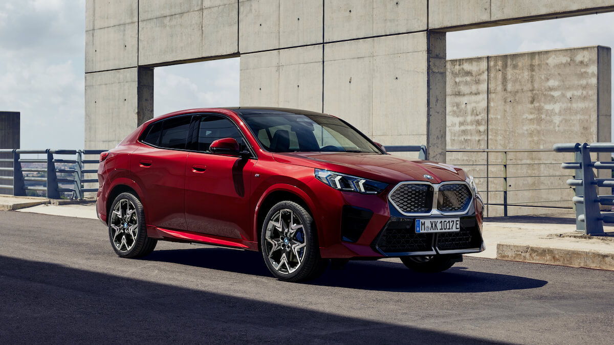 BMW iX2 rood