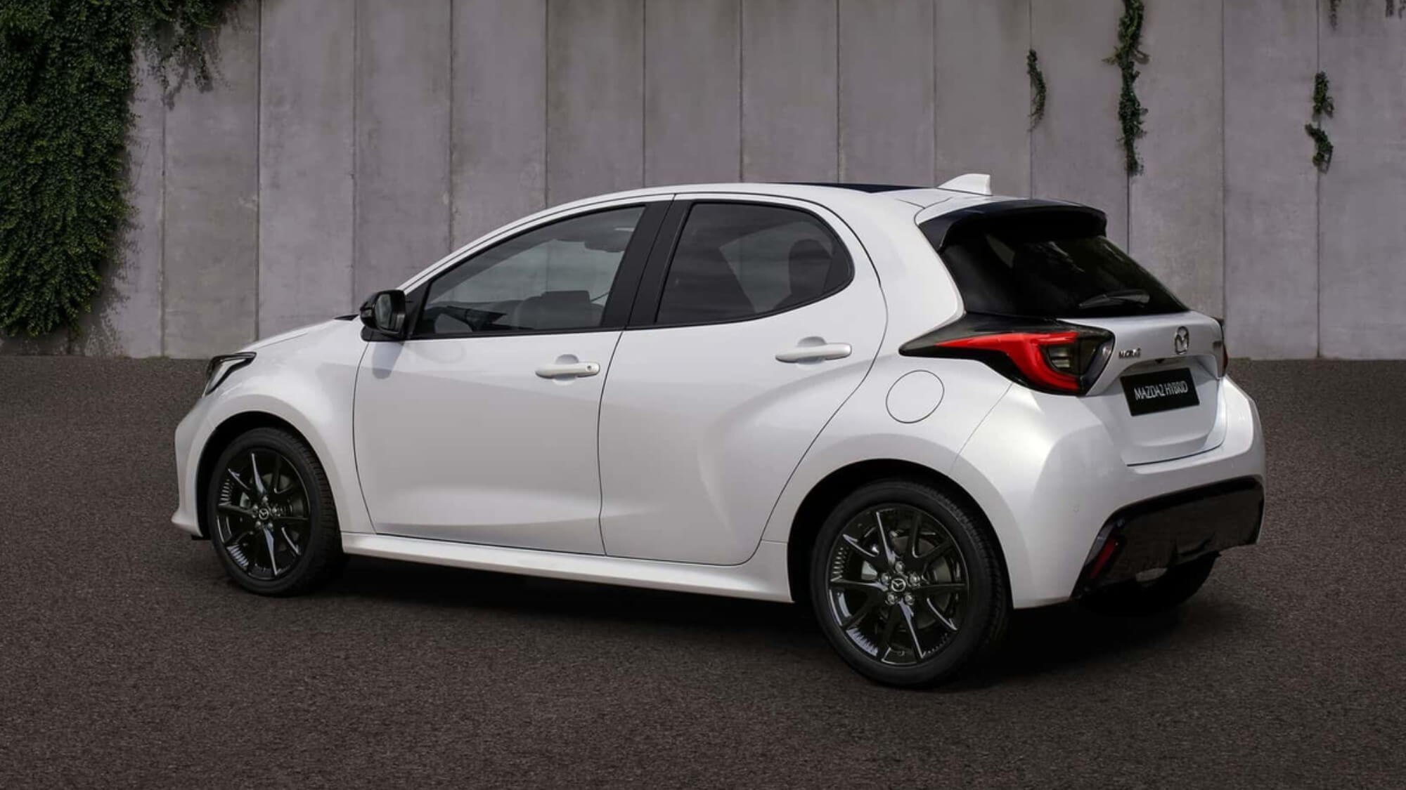 mazda 2 hybrid 2