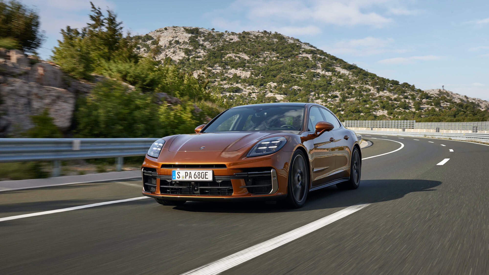 Porsche Panamera 2024 1