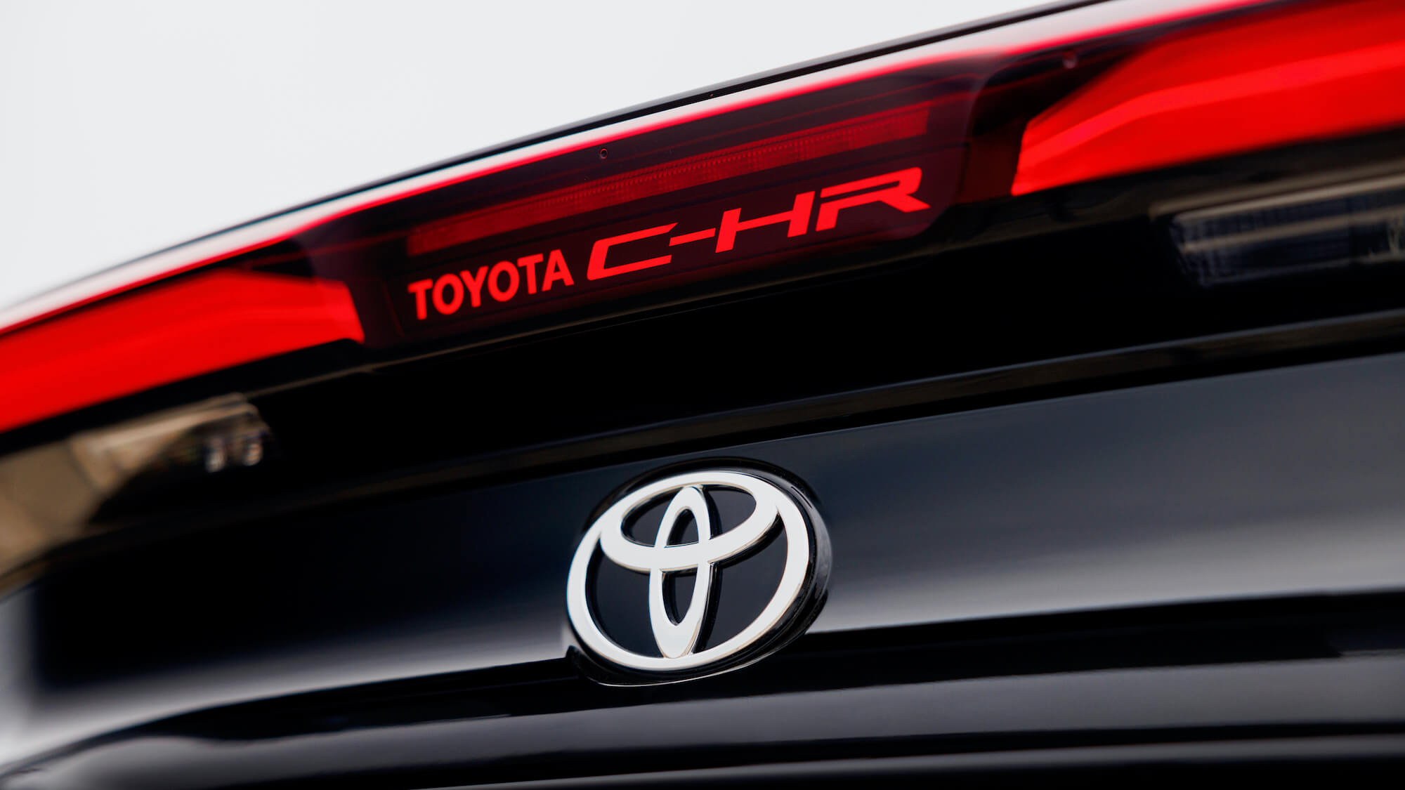 Toyota C HR Hybrid C HR badge logo