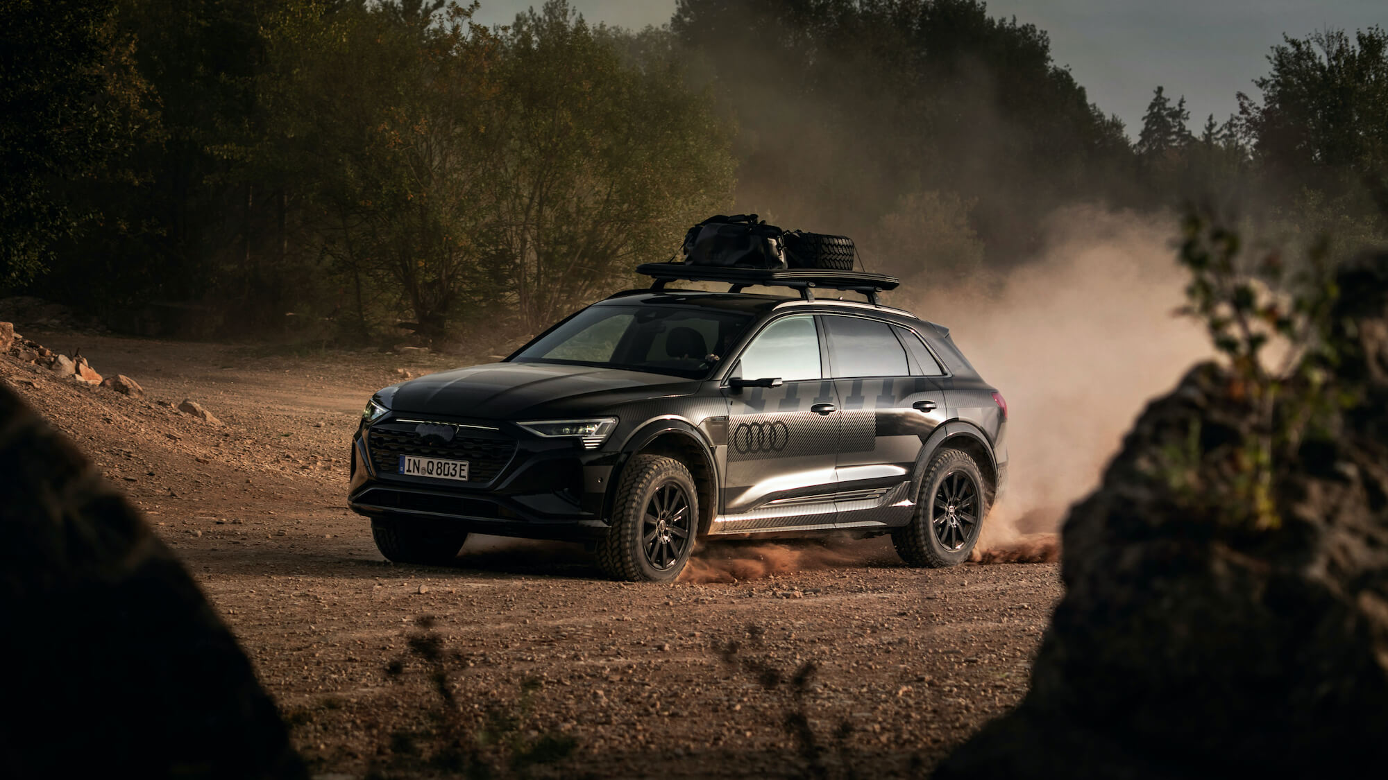 Audi Q8 e-tron Dakar 2