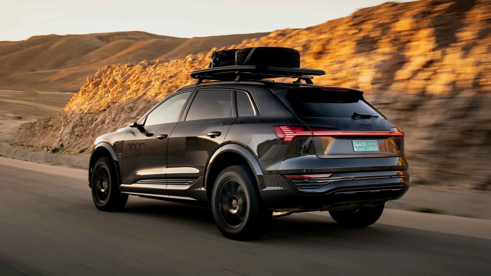 Audi Q8 e-tron Dakar 3