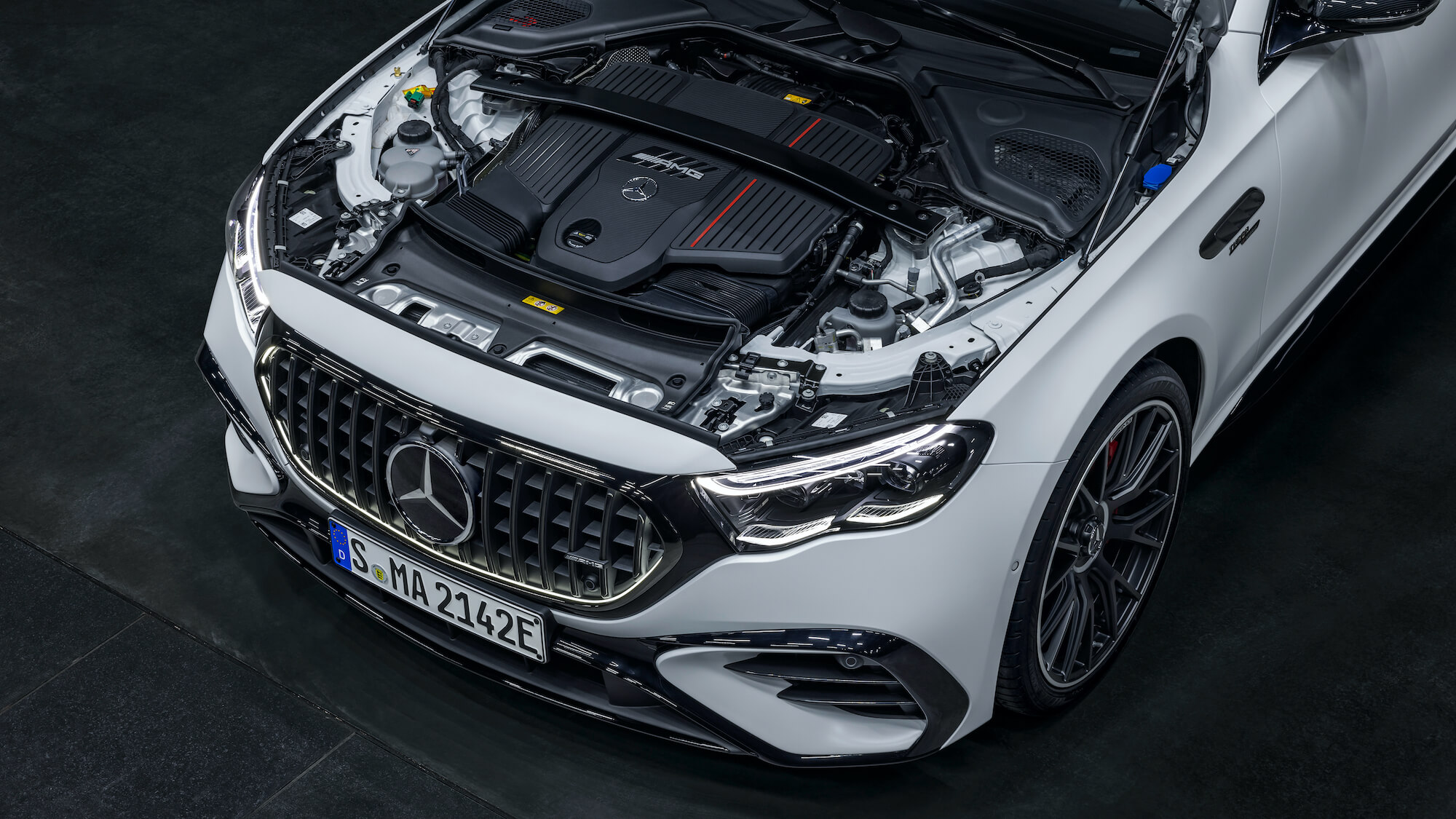 Mercedes-AMG E 53 HYBRID 4MATIC+ 6