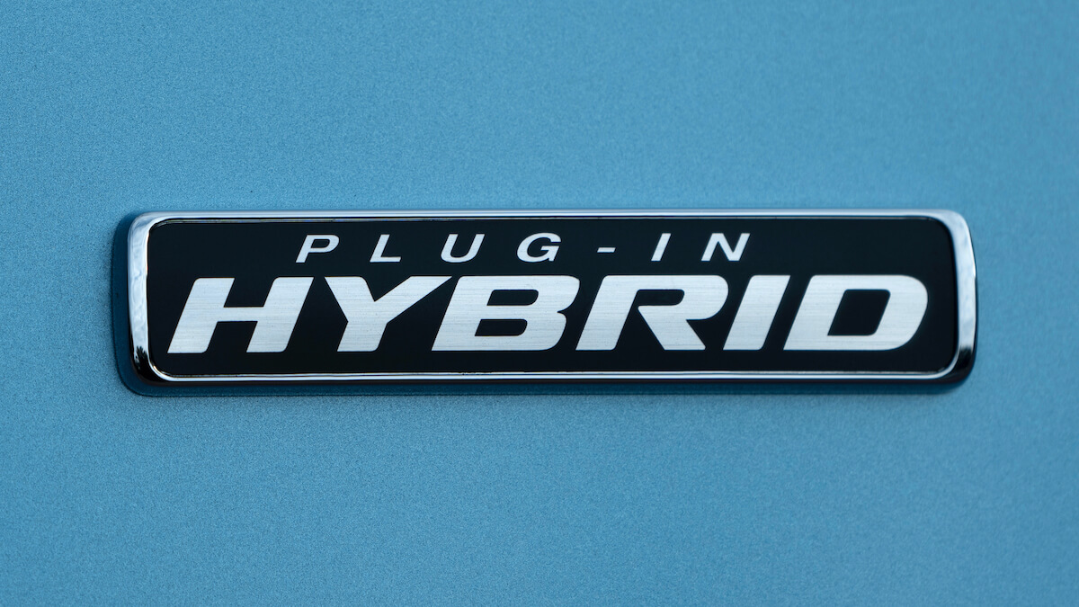 plug-in hybride badge logo