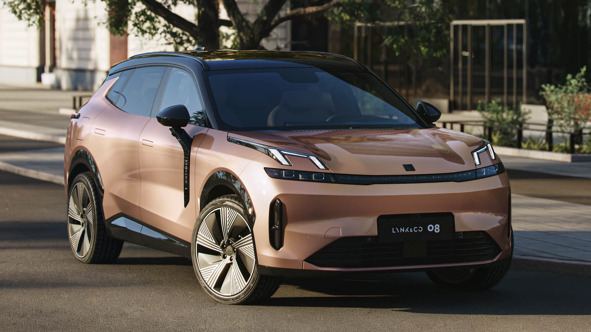 Lynk Co 08 3