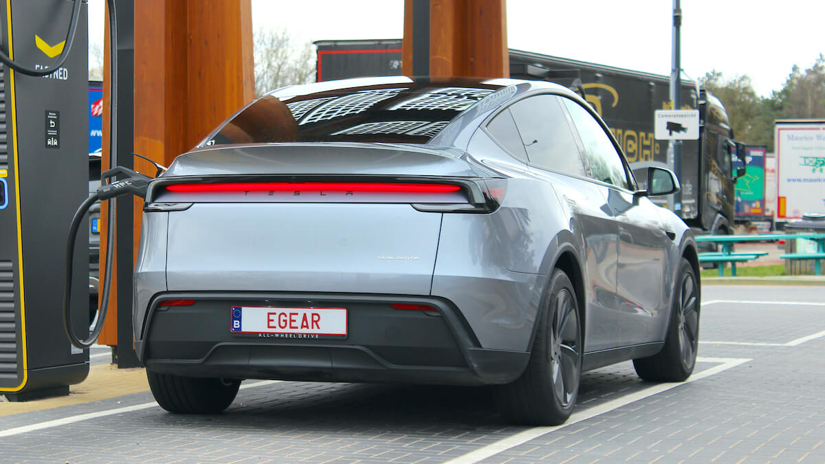nieuwe Tesla Model Y achterkant